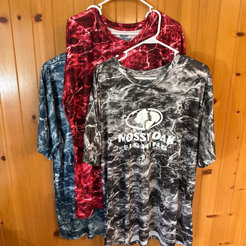 Mossy Oak Fishing Shirts Mens 2XL Lot of 3 Performance Camo Polyester T-Shirts